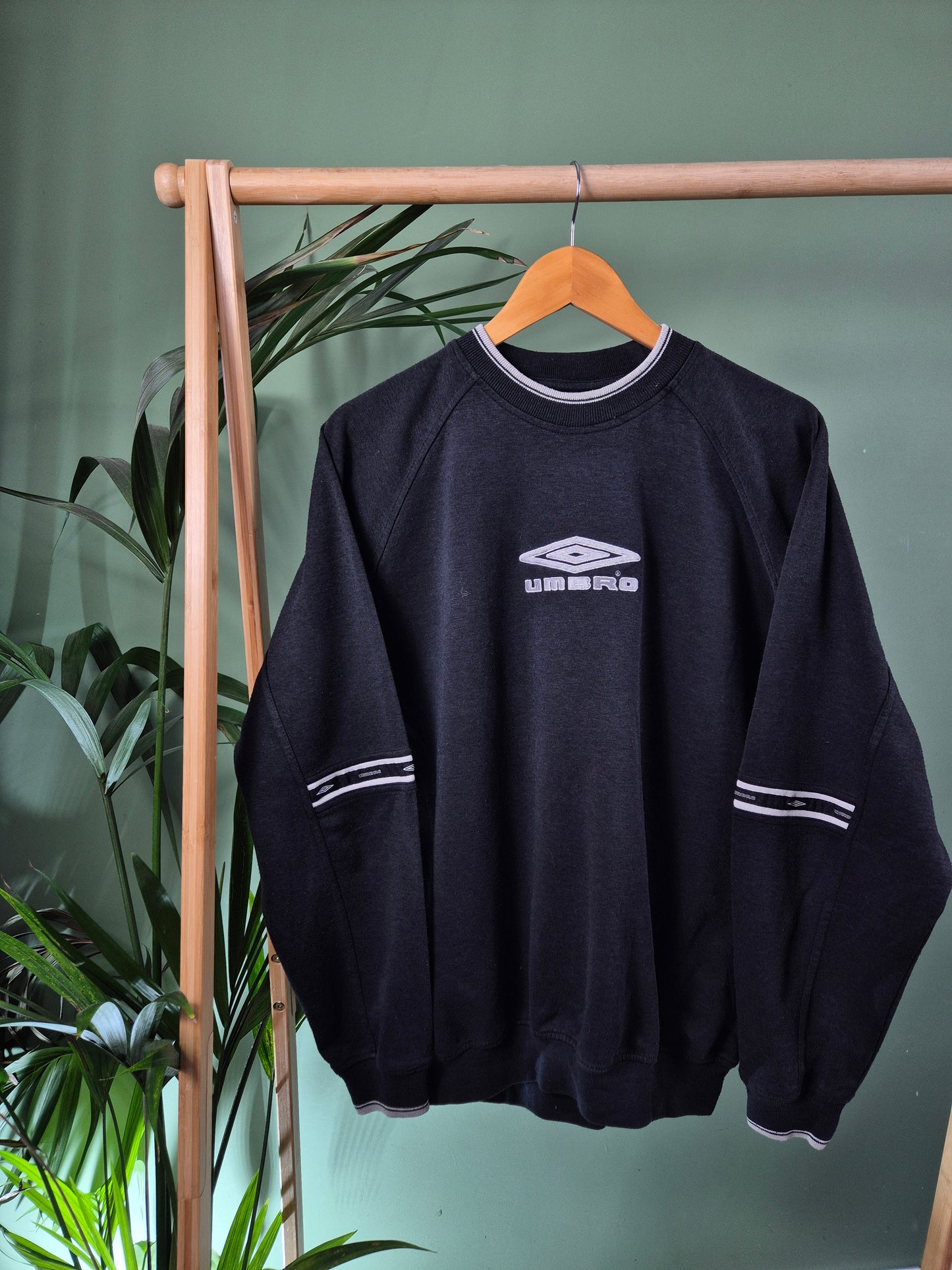Umbro sweater maat M