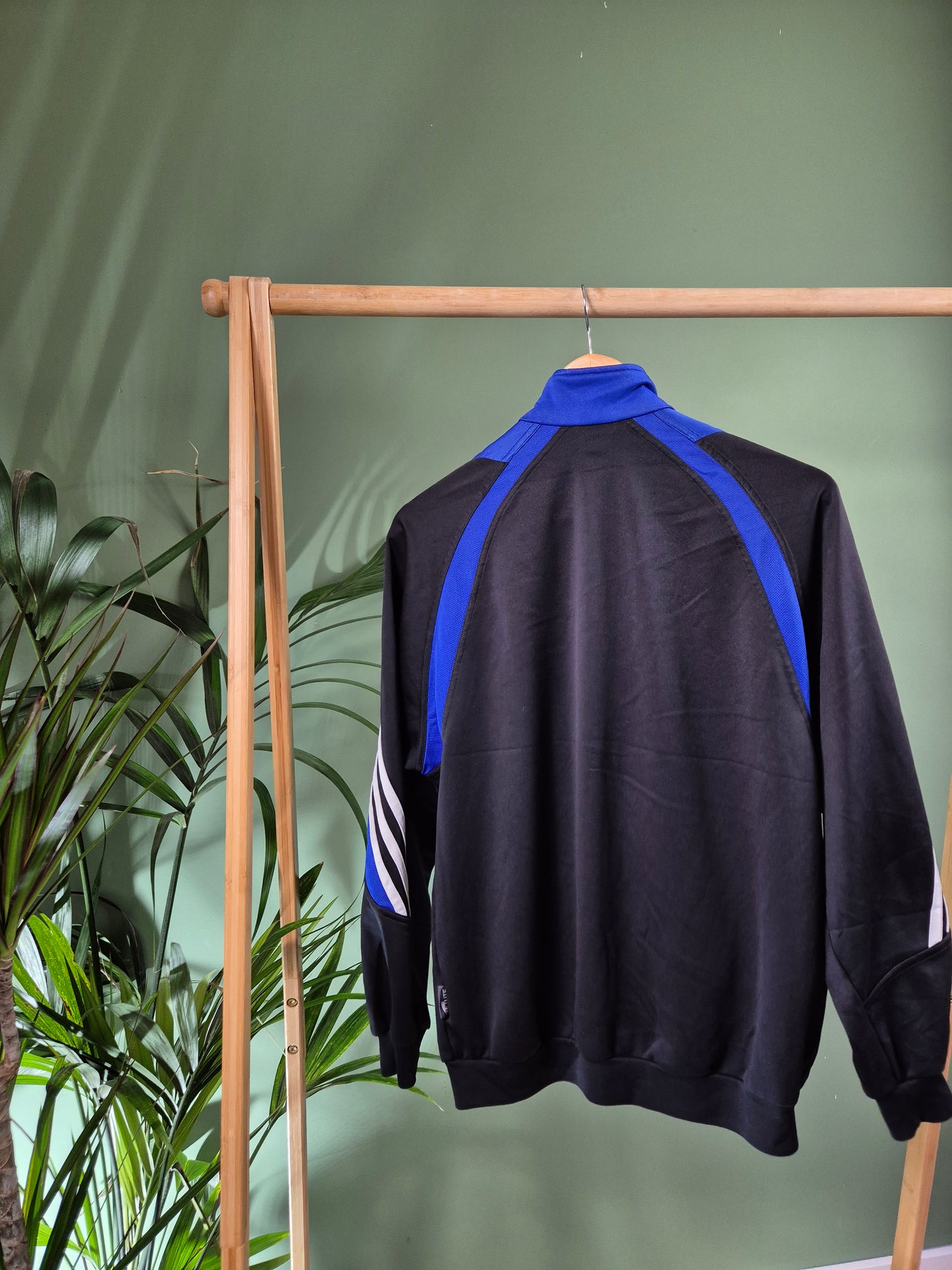 Adidas track jacket maat M