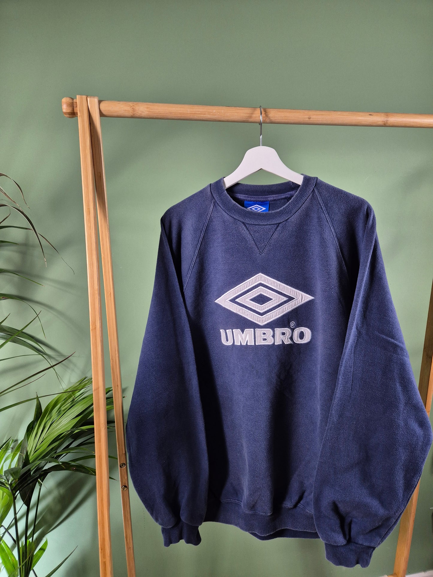 Umbro front logo sweater maat L
