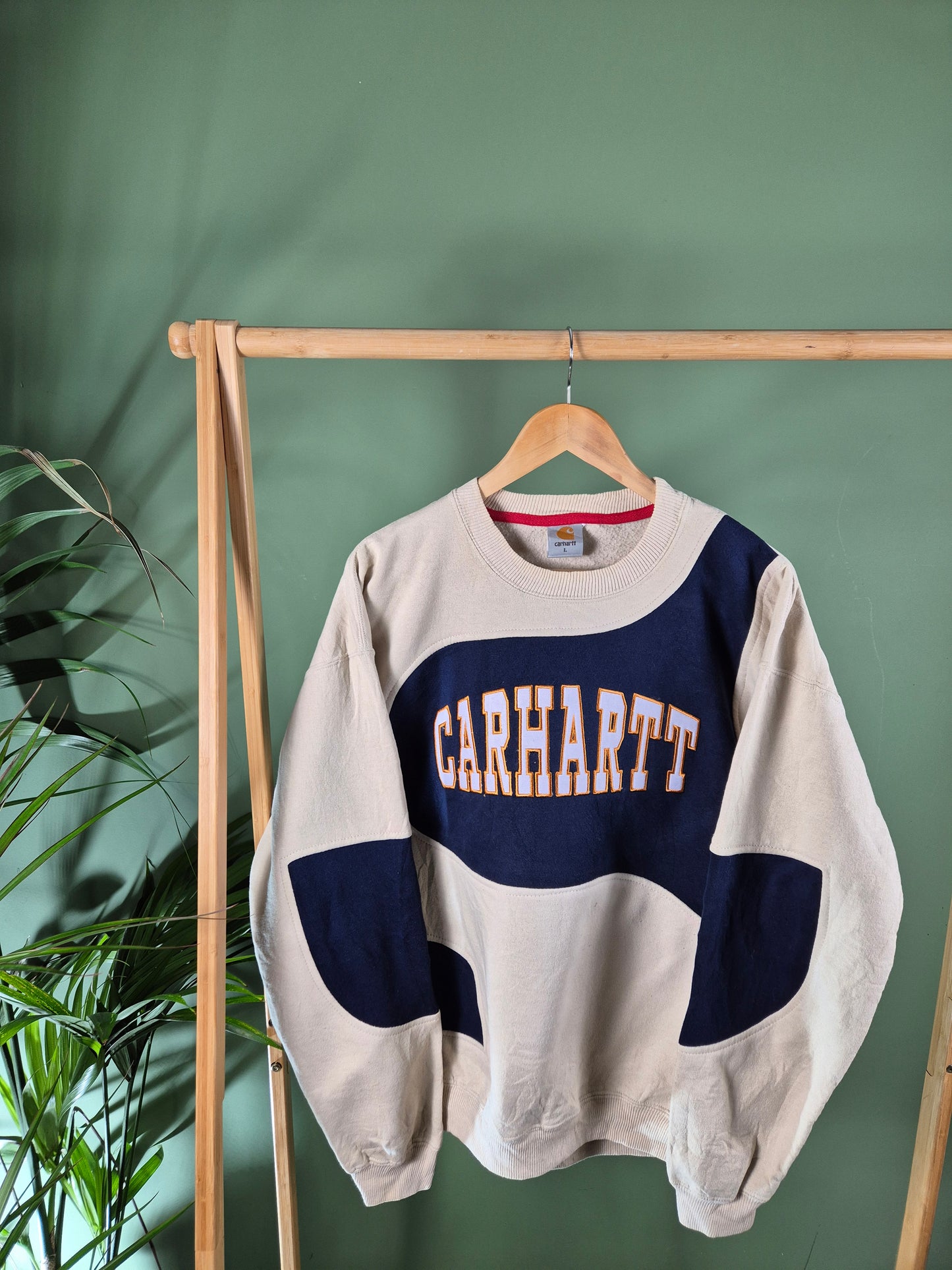 Carhartt rework sweater maat L
