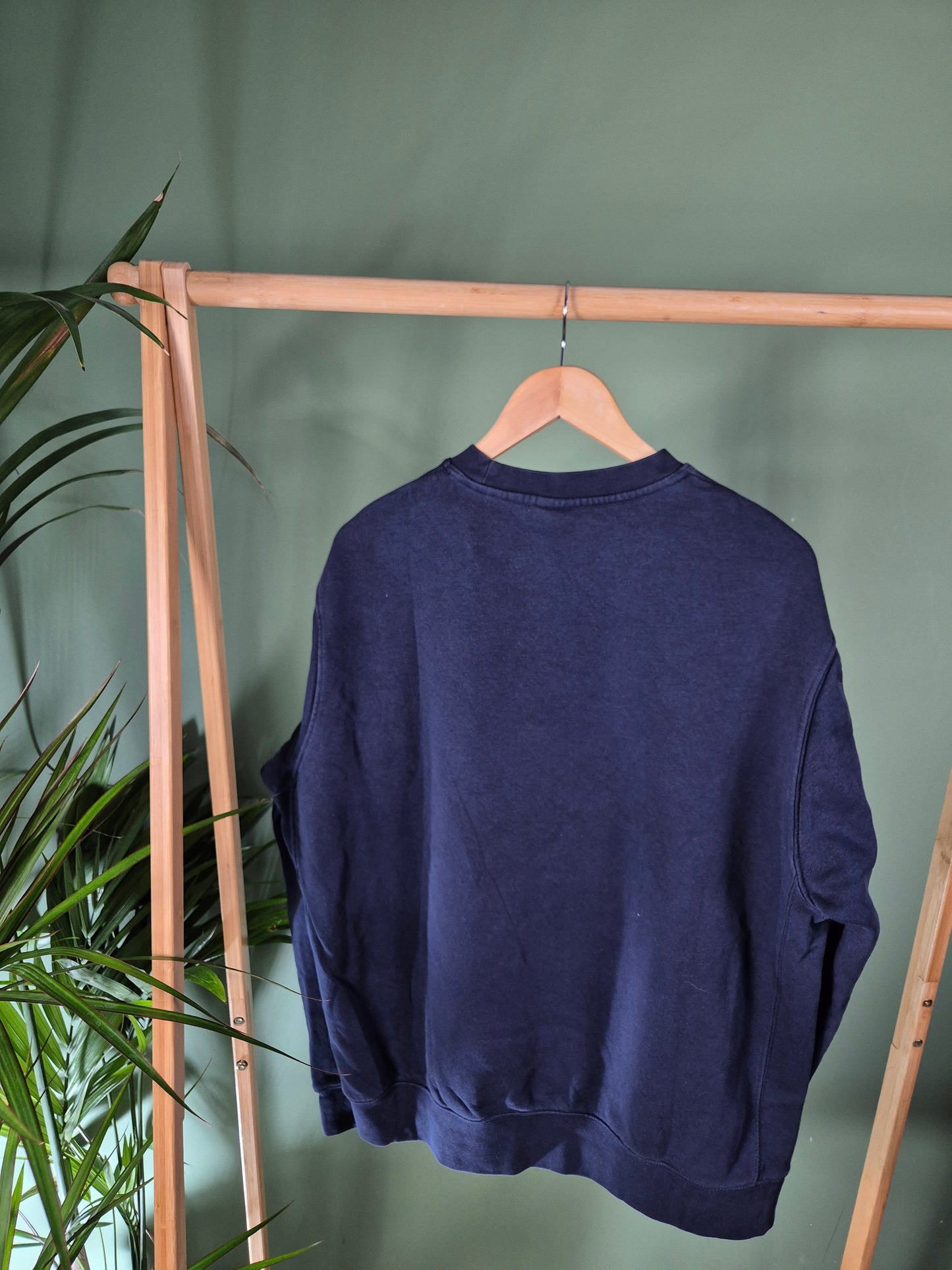 Nike chest swoosh sweater maat L