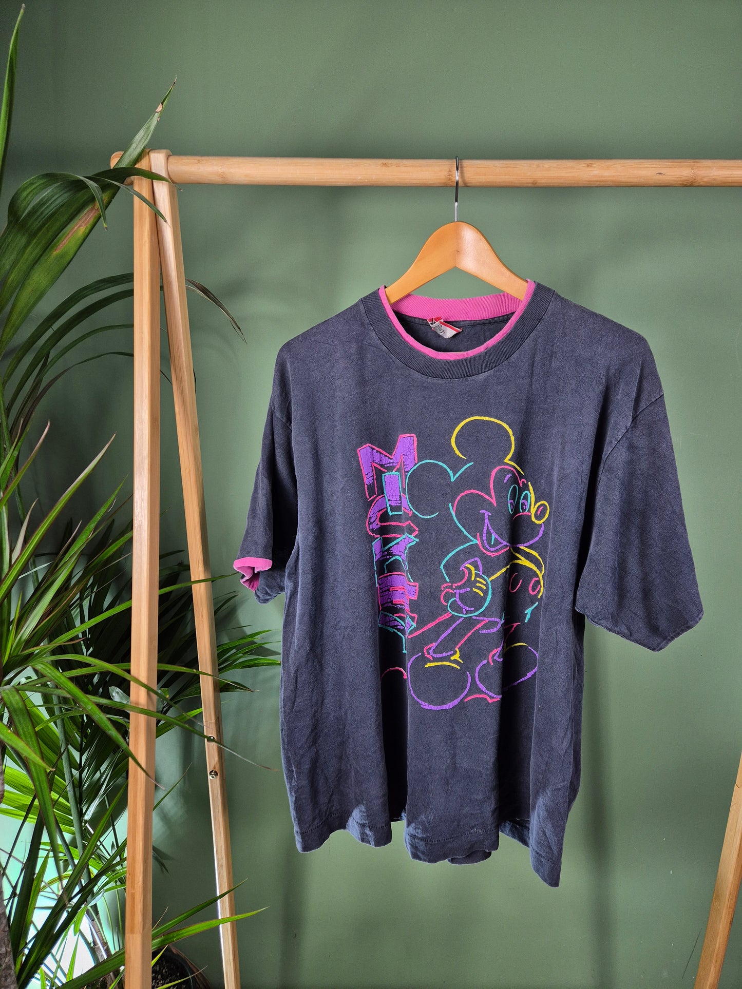 Disney Mickey mouse 90s tee ONE SIZE