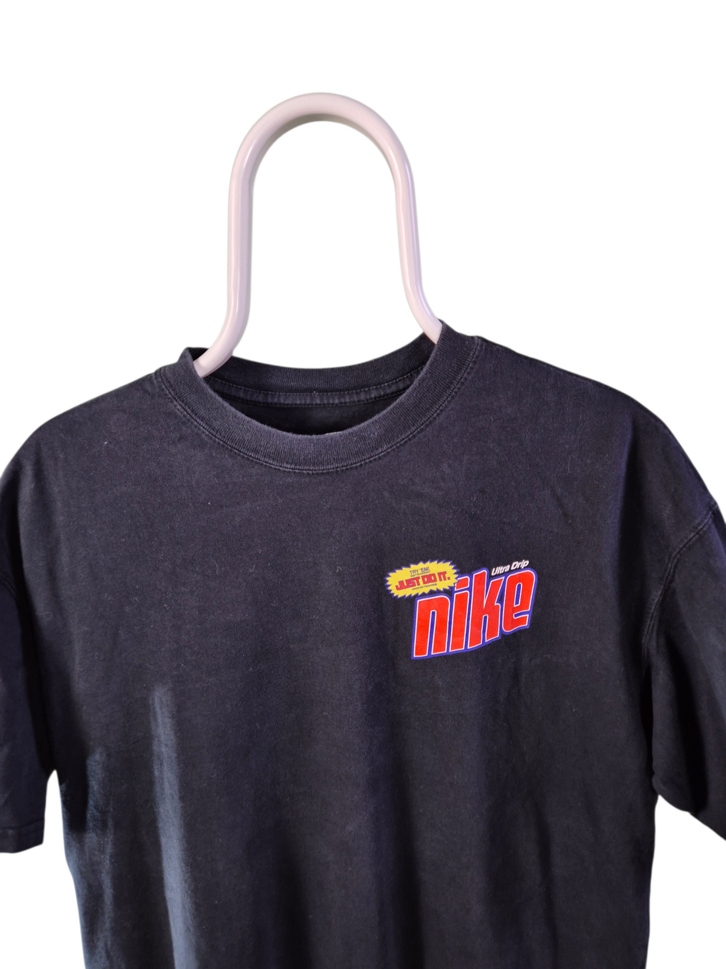 Nike back print tee maat M