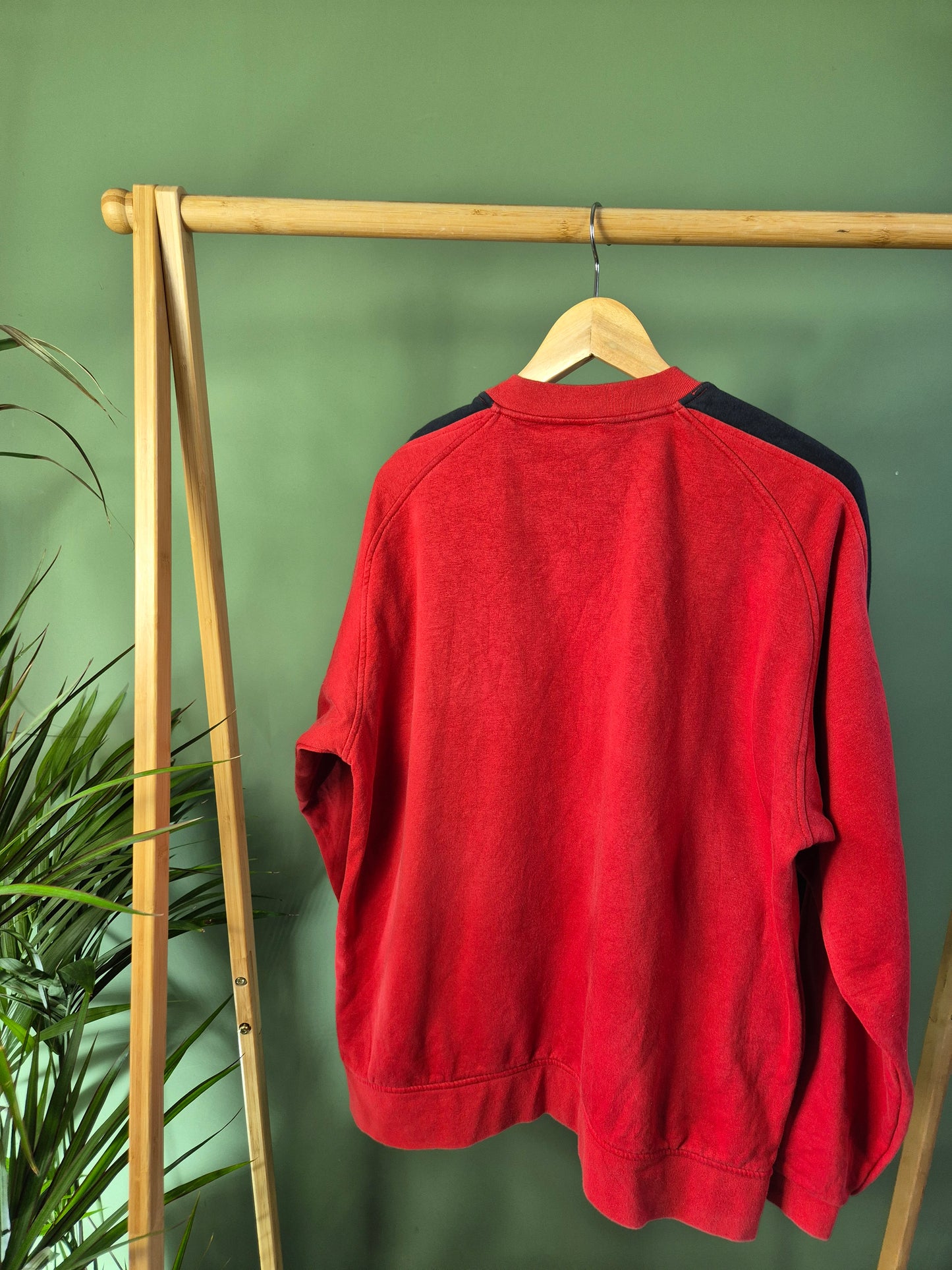 Nike chest Swoosh sweater maat XL