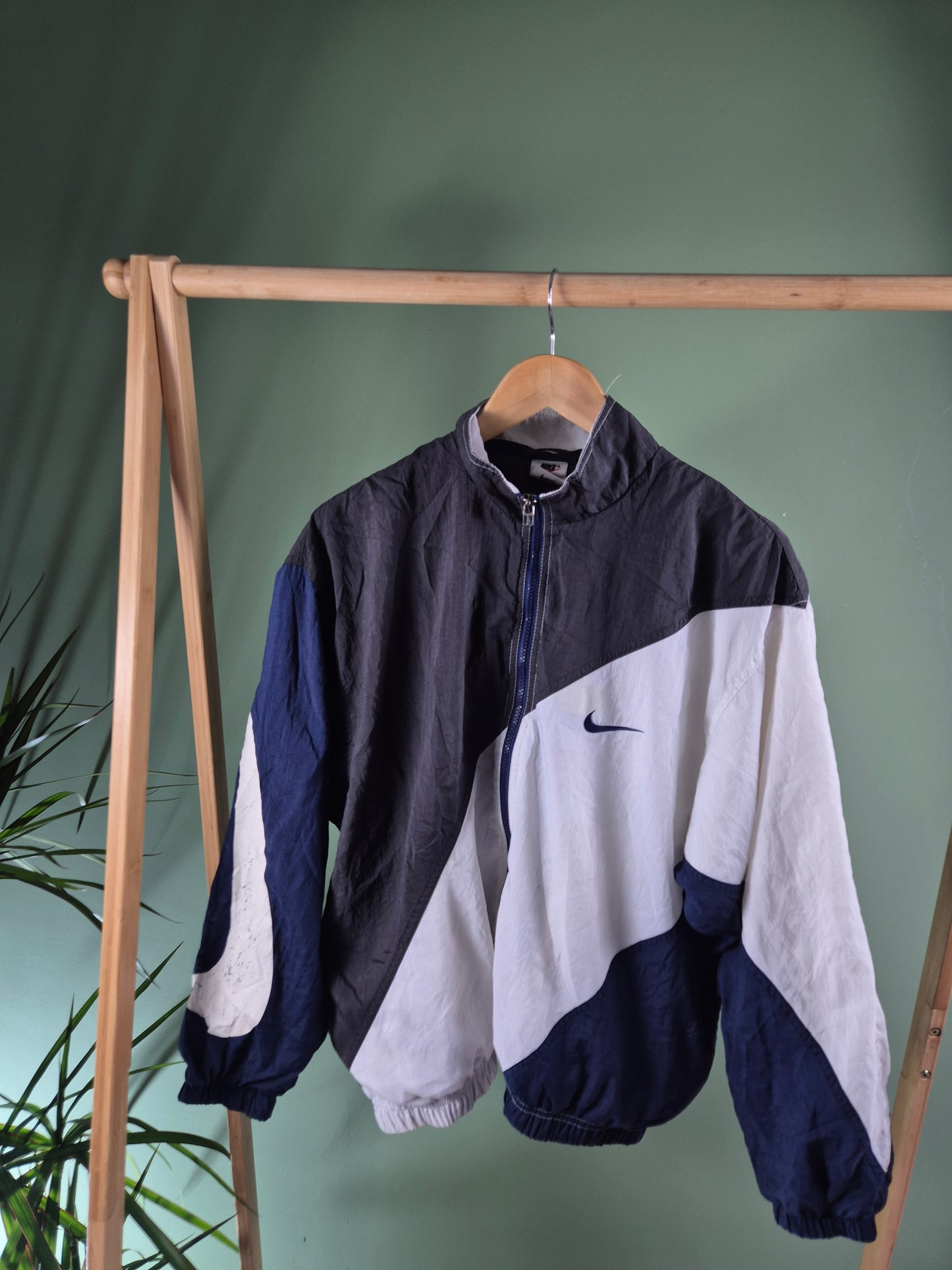 Nike 90s chest Swoosh track jacket maat XL