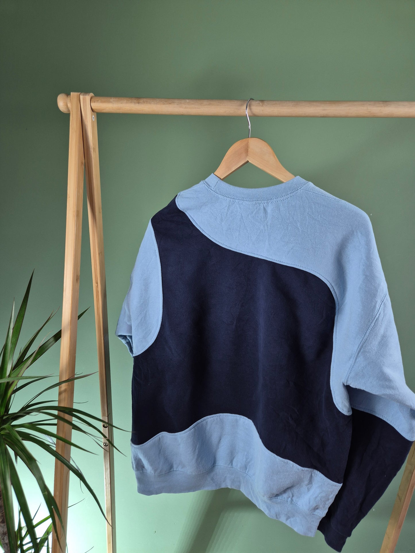 Carhartt Big Logo Rework Sweater Heren | Blauw | Maat L