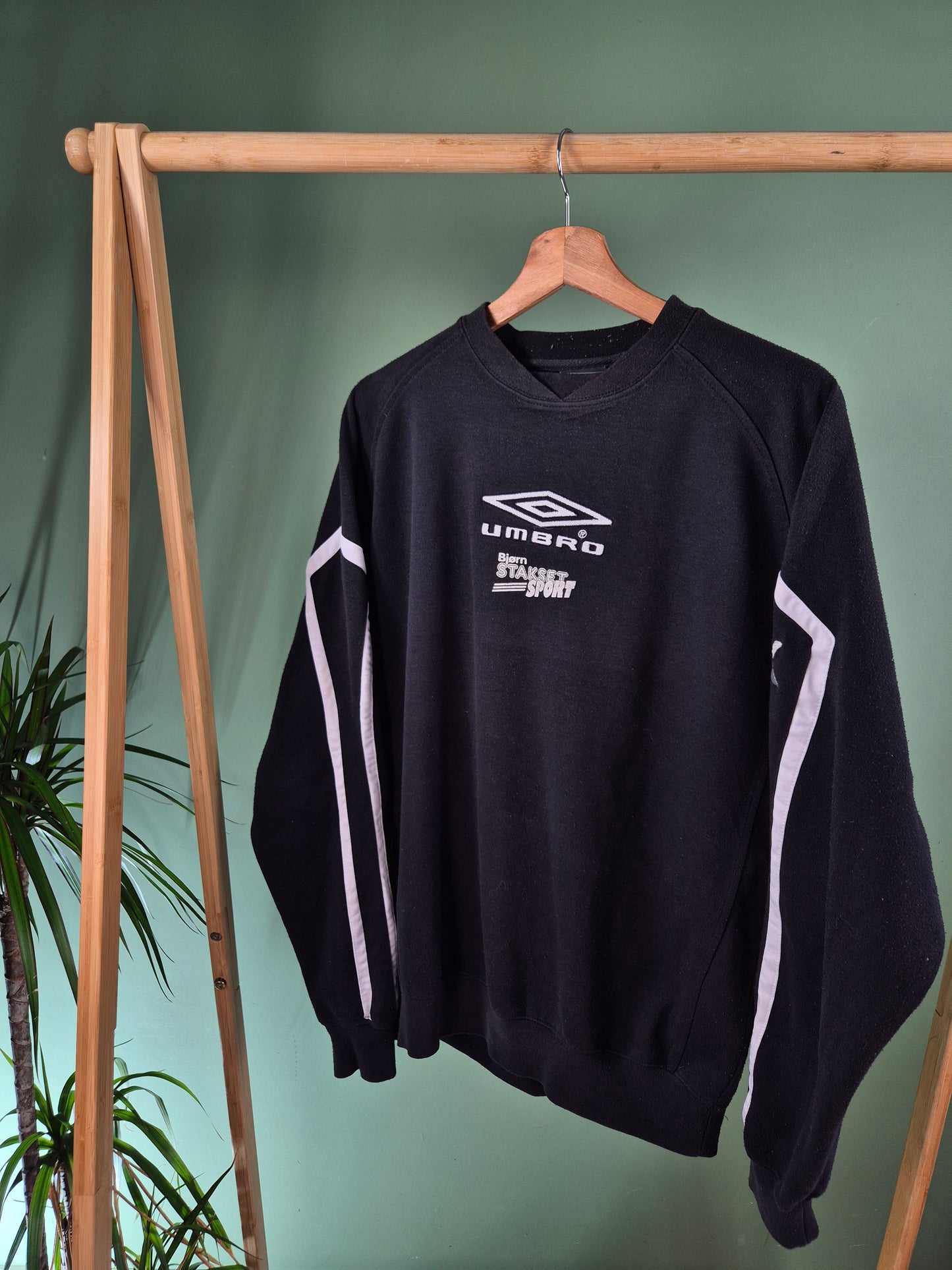Umbro 90s Sweater Heren | Zwart | Maat M