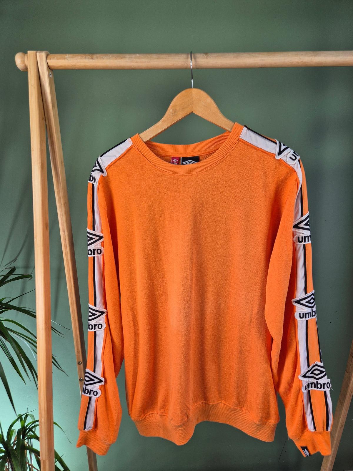 Umbro Tape Sleeve Sweater Heren | Oranje | Maat L