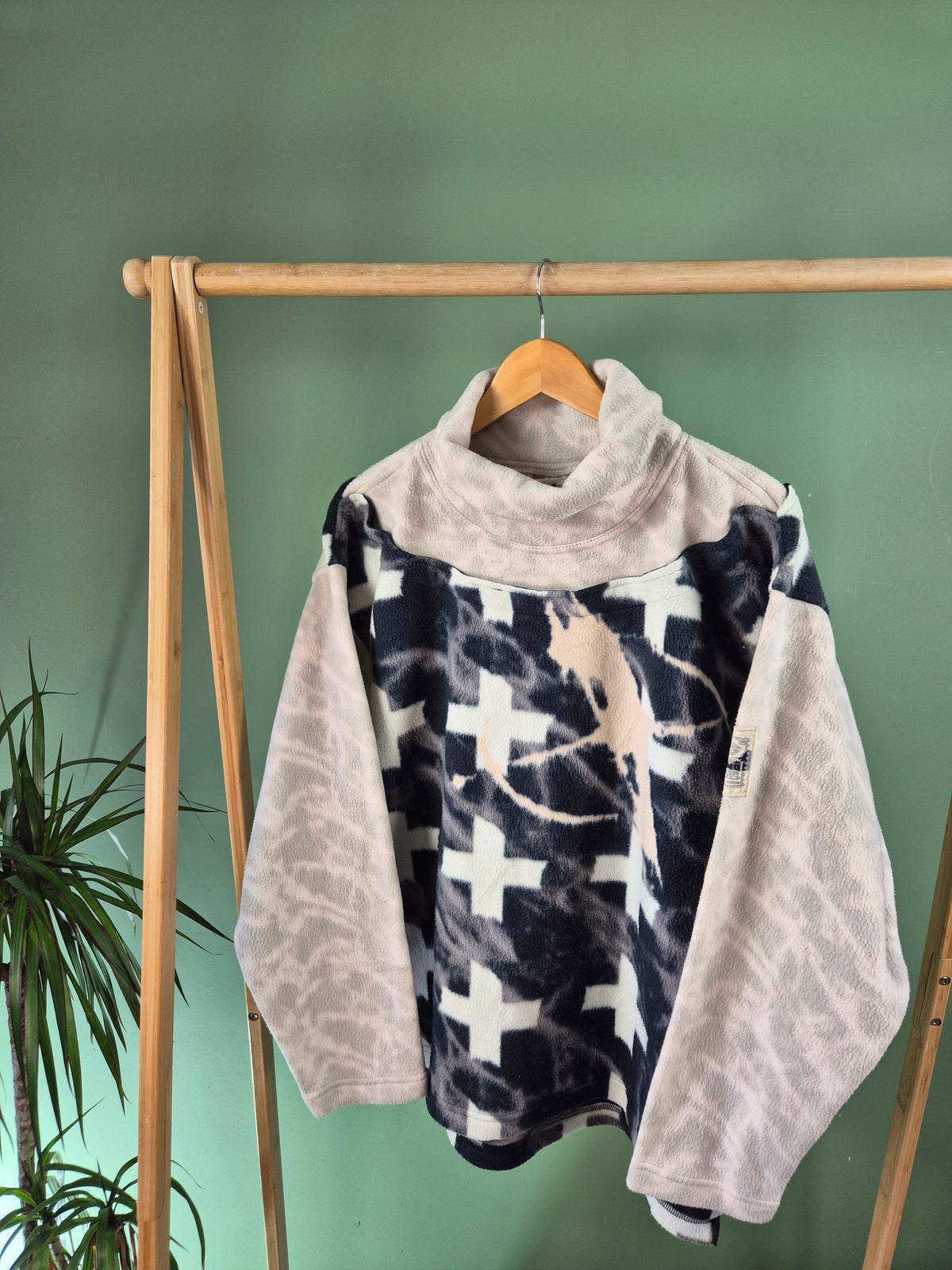 Crazy 90s Fleece Coltrui Dames | Creme | Maat M