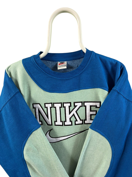 Nike 90s rework spell out sweater maat L