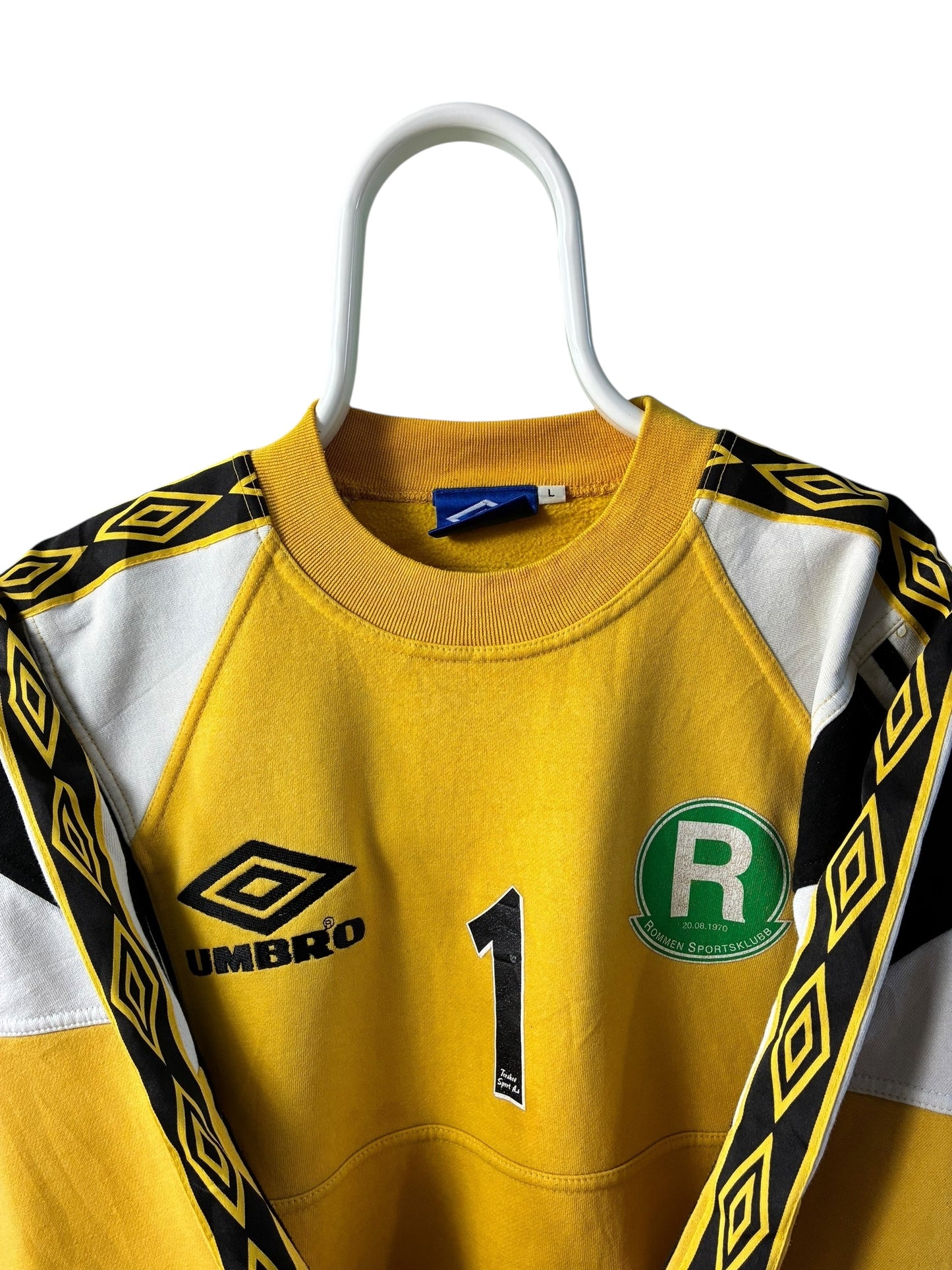 Umbro sweater maat L
