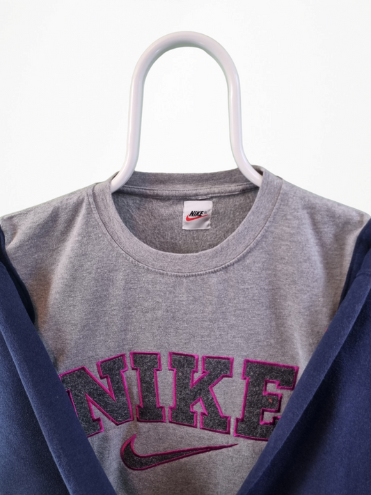 Nike reworked spell out sweater maat M