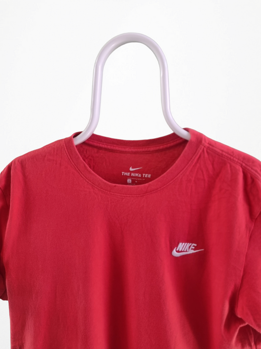 Nike embroidered chest logo tee maat M