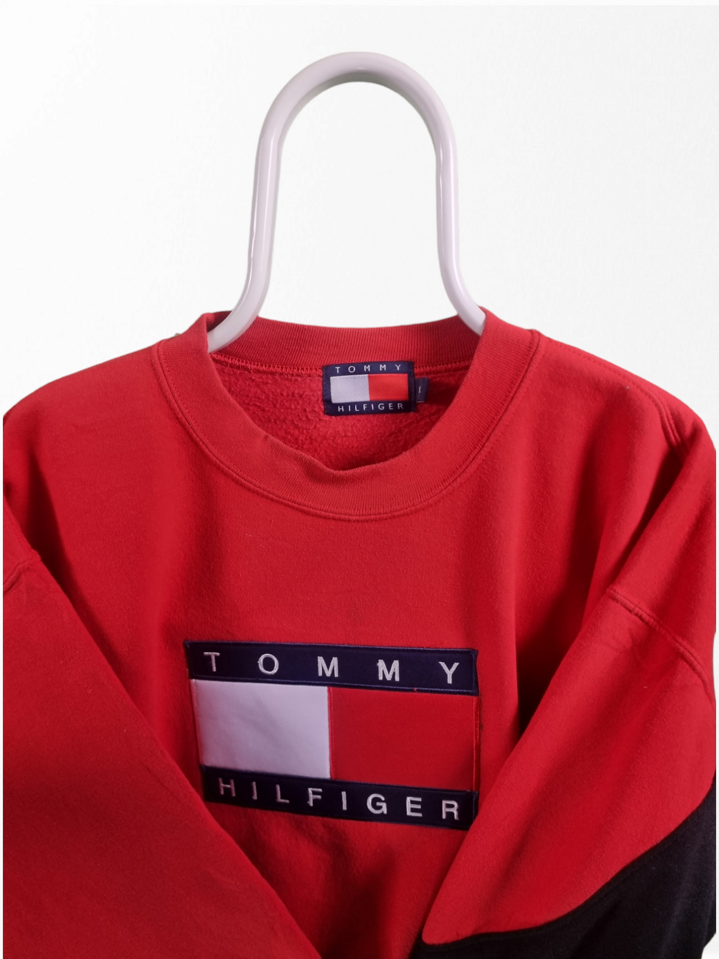 Tommy Hilfiger big logo sweater maat M/L