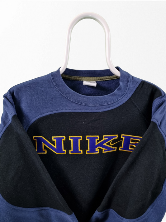 Nike spell out reworked 90s sweater maat S