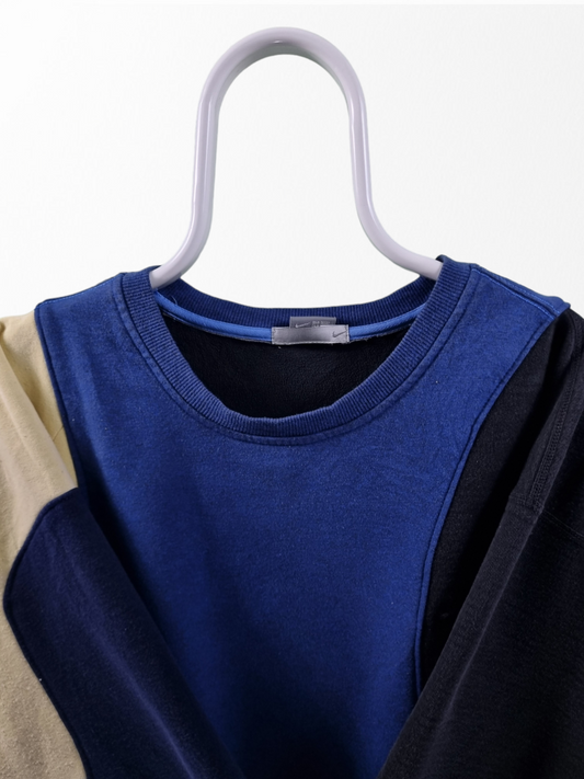 Nike chest logo rework sweater maat M