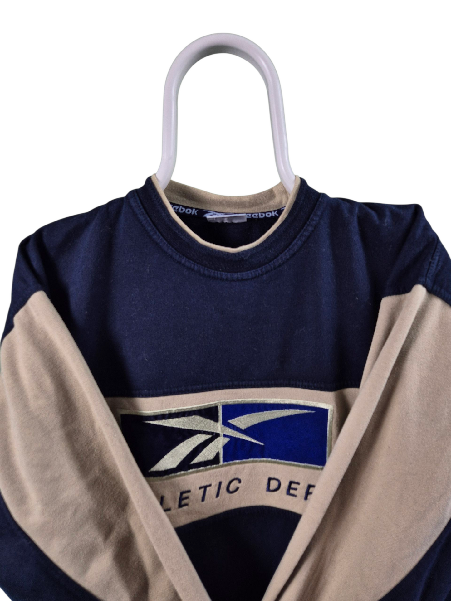 Reebok 90s front logo sweater maat M