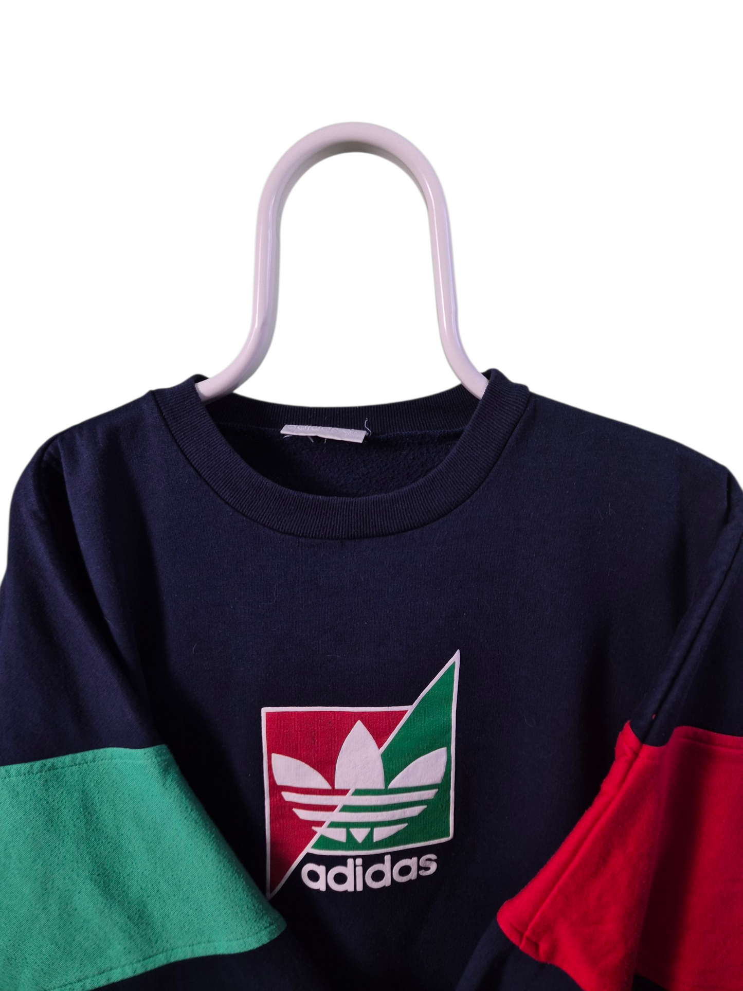 Adidas RARE 90s front logo sweater maat XL
