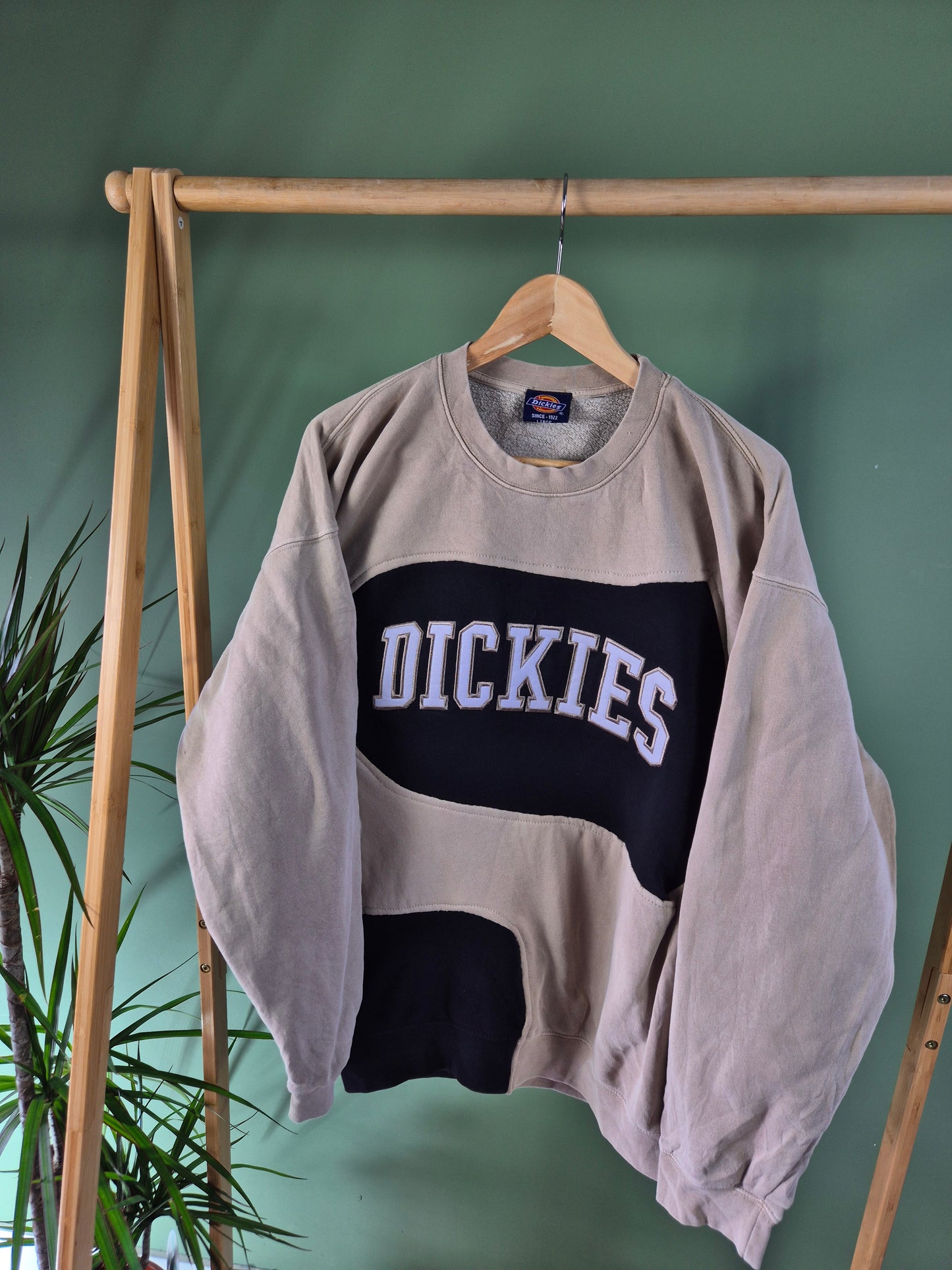 Dickies spell out rework sweater maat L