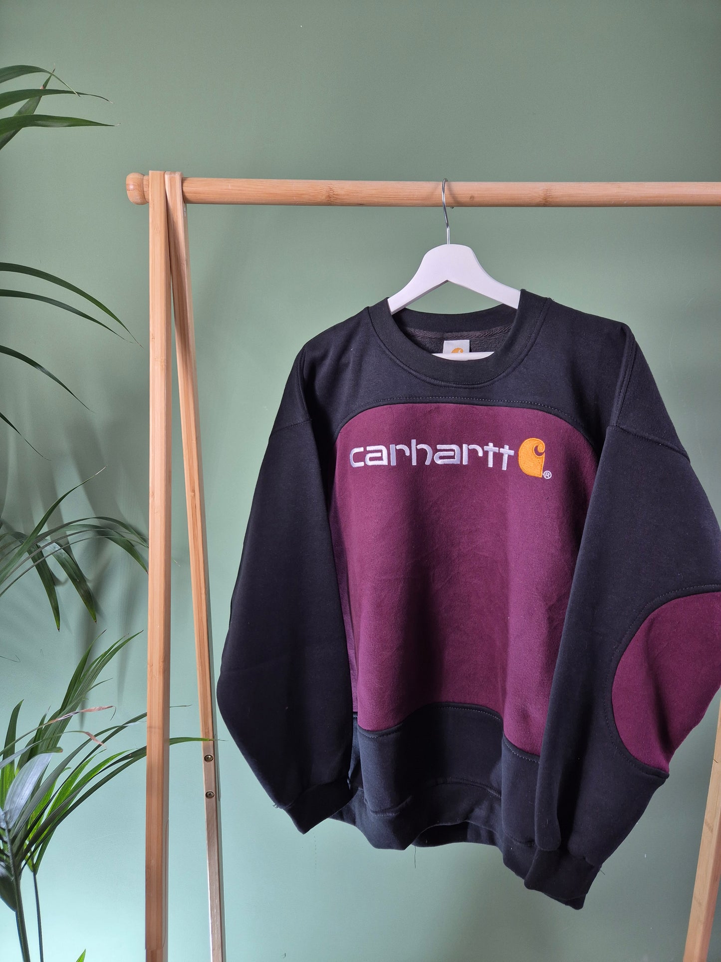 Carhartt rework sweater maat L