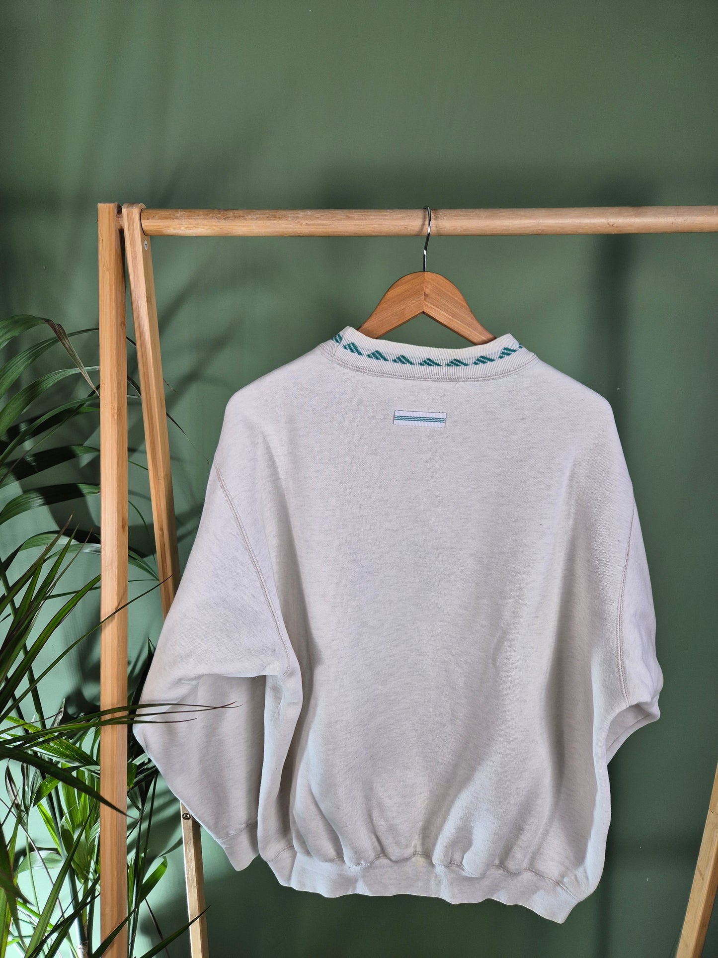 Adidas 90s equipment sweater maat L