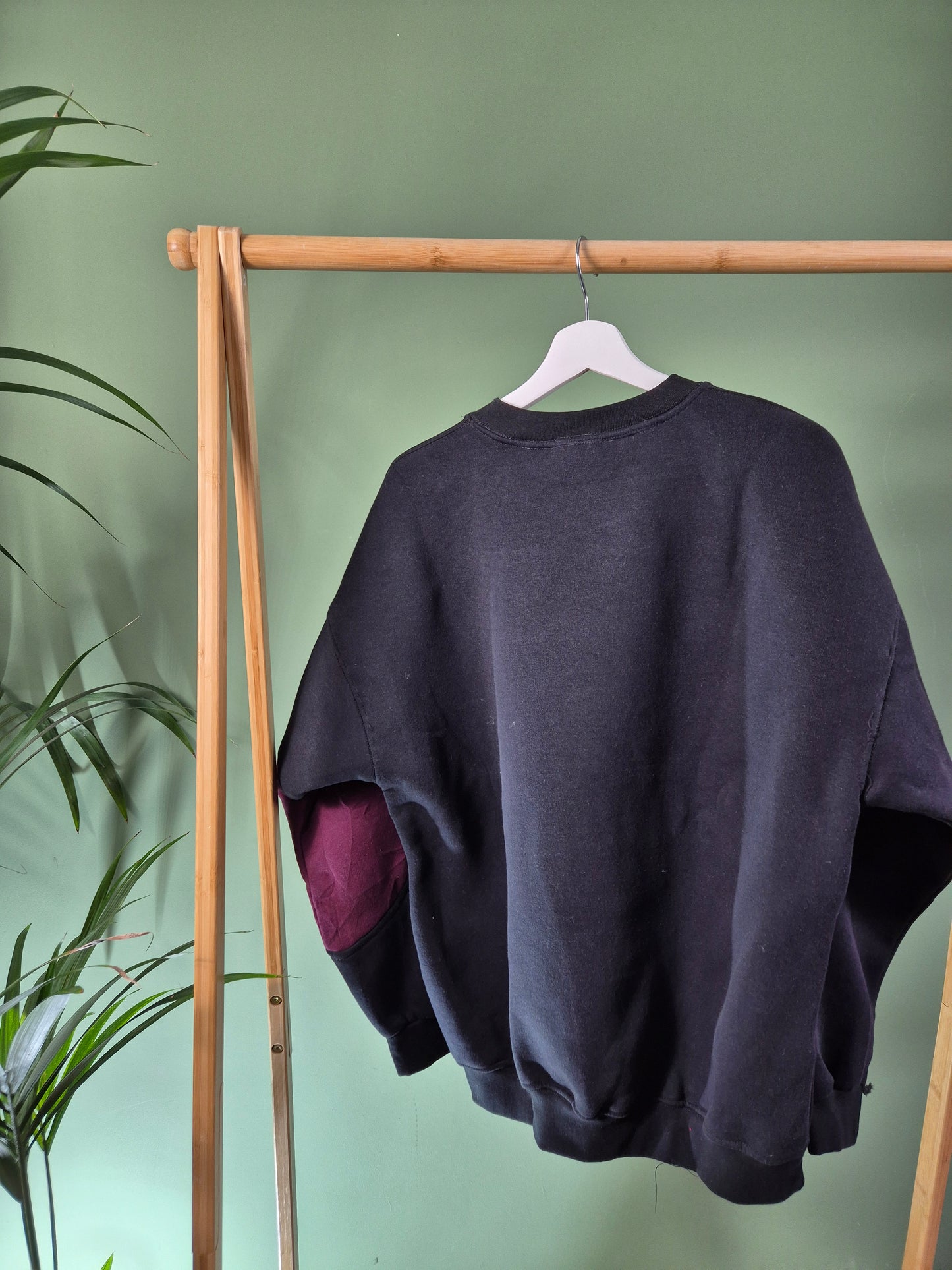 Carhartt rework sweater maat L