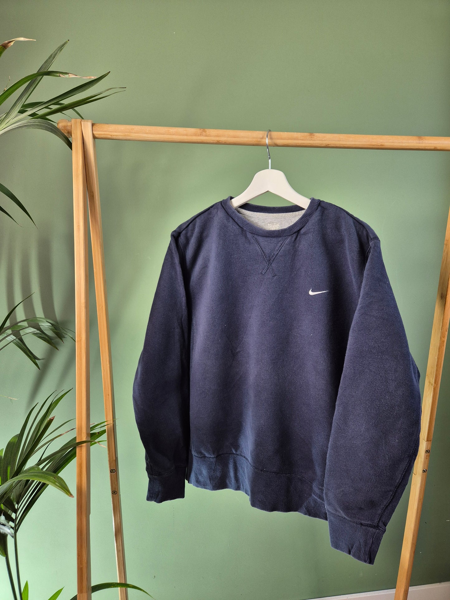 Nike chest swoosh sweater maat M