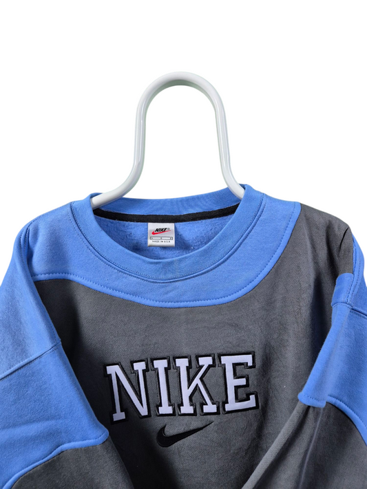 Nike 90s spell out rework sweater maat L