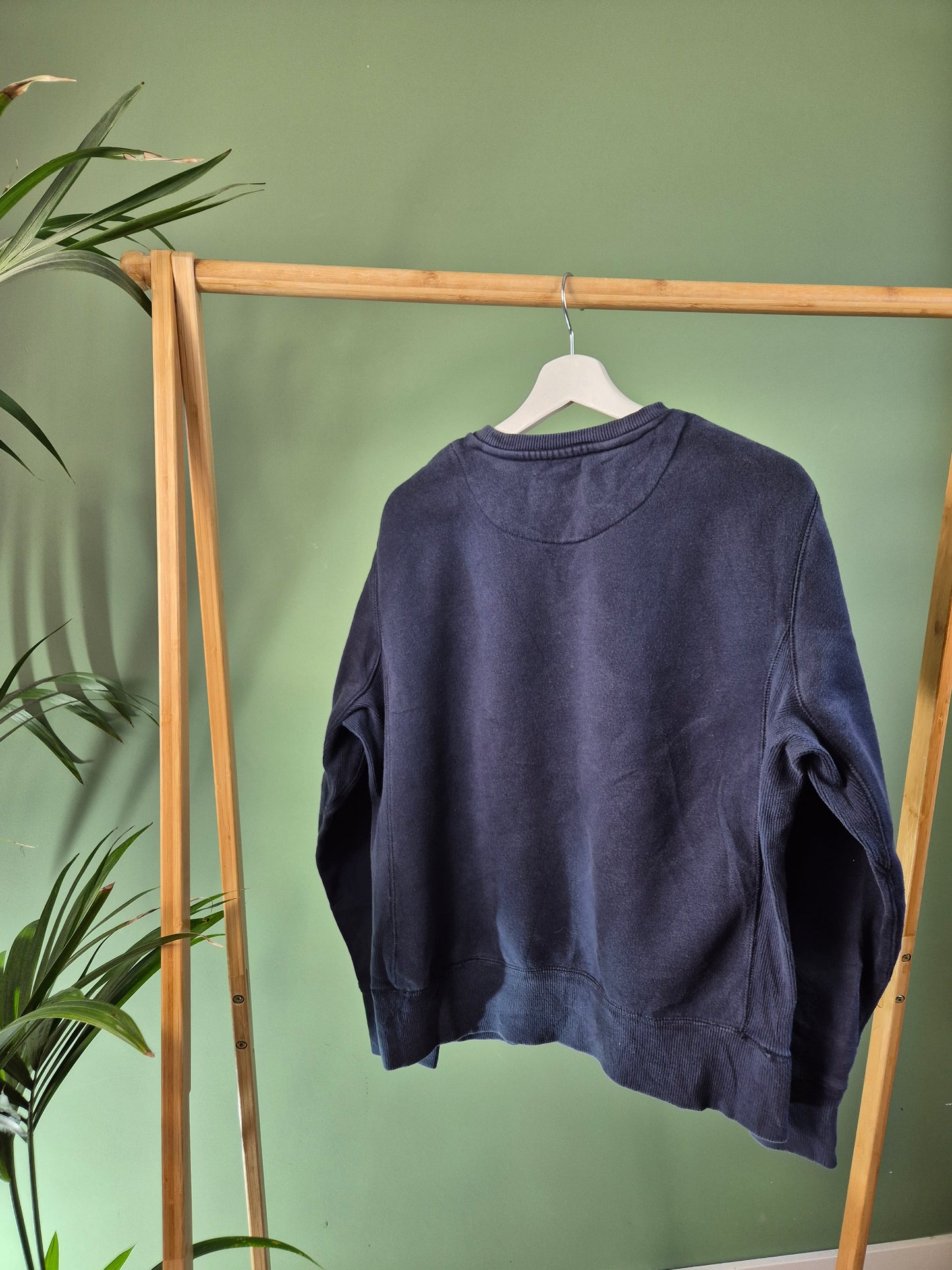 Nike chest swoosh sweater maat M