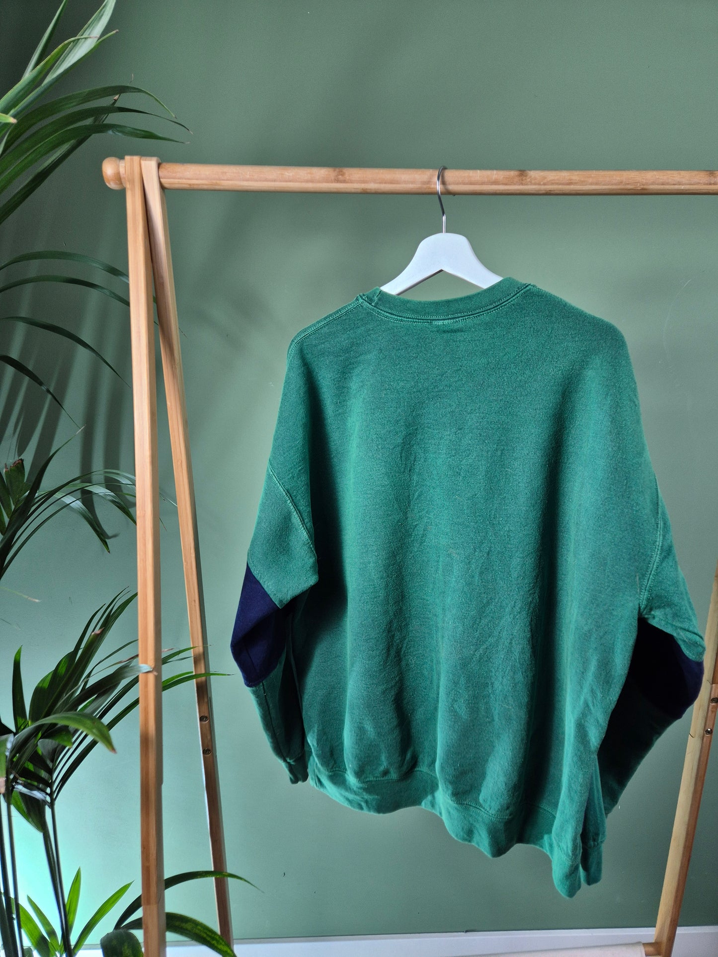 Carhartt rework sweater maat L