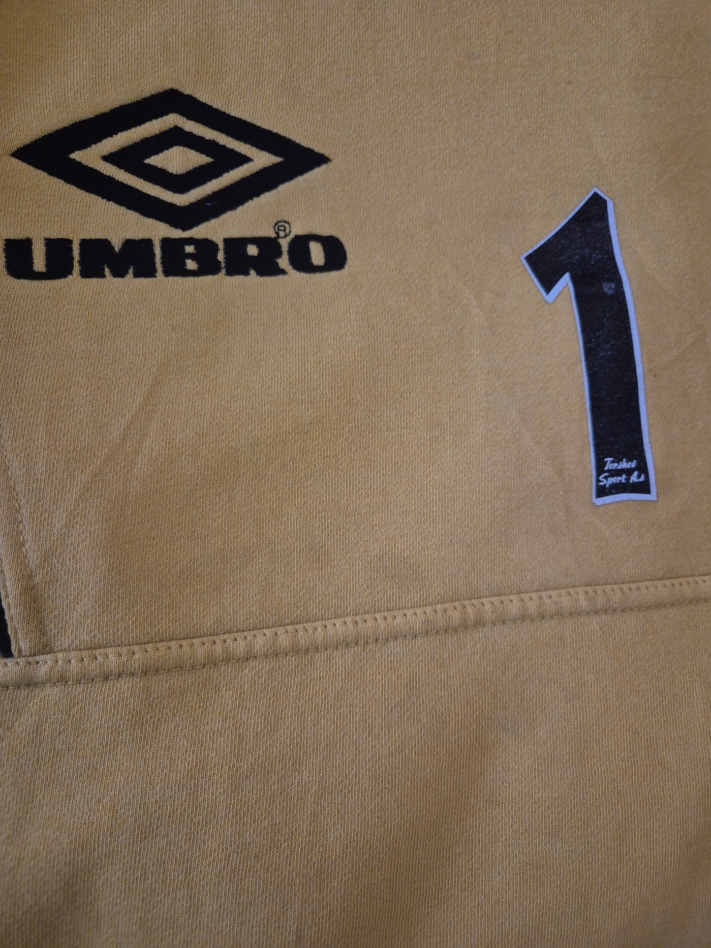 Umbro sweater maat L