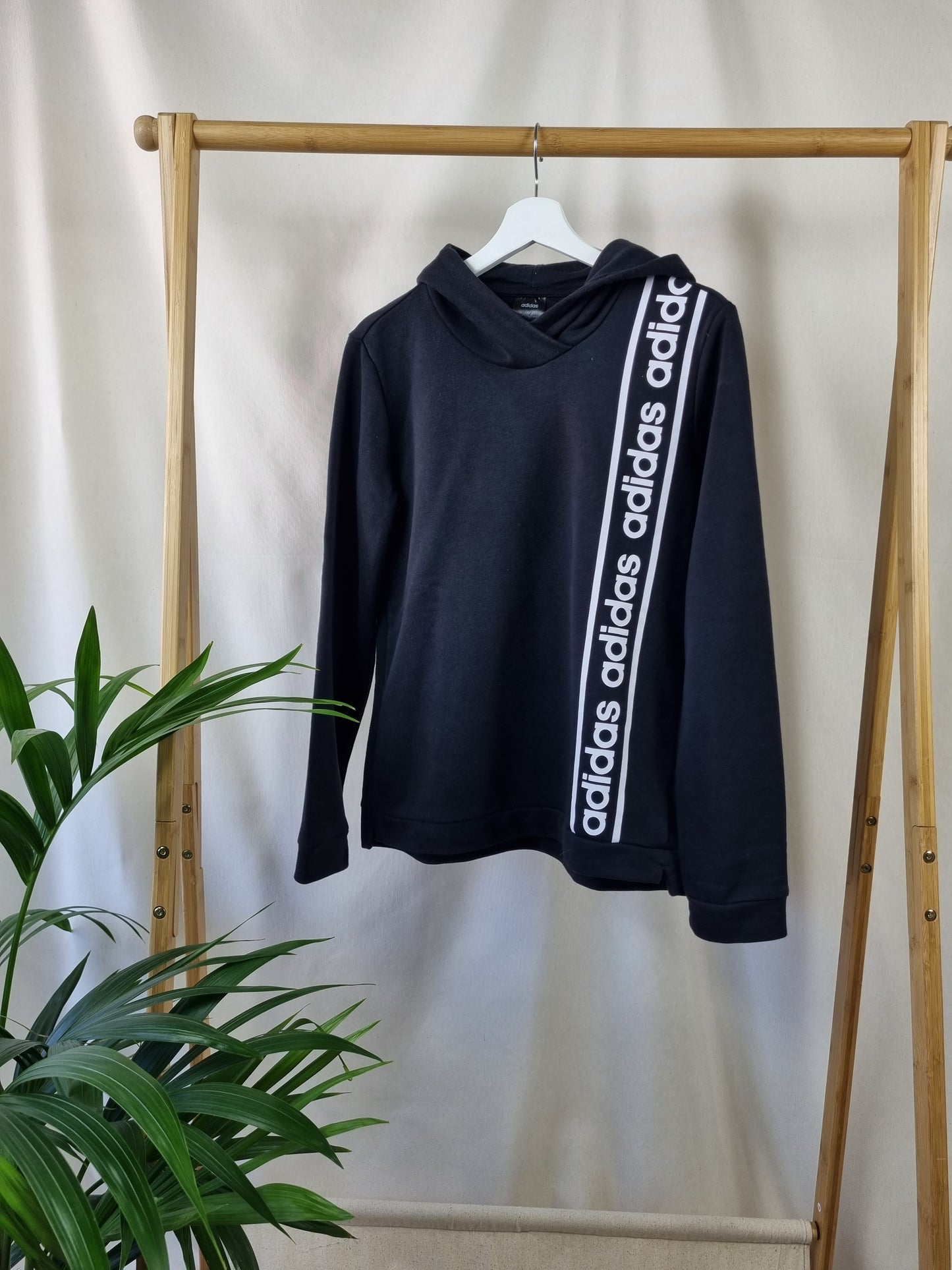 Adidas hoodie maat M