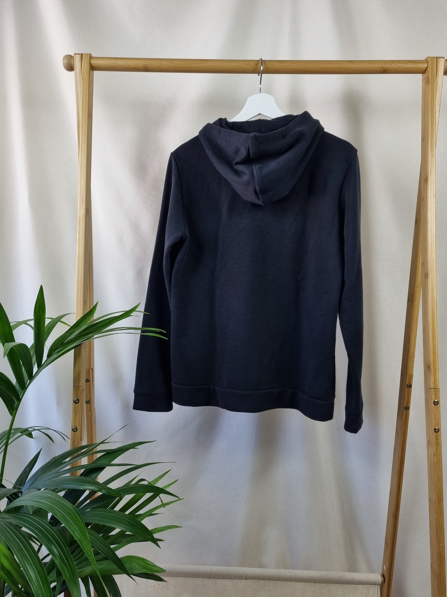 Adidas hoodie maat M