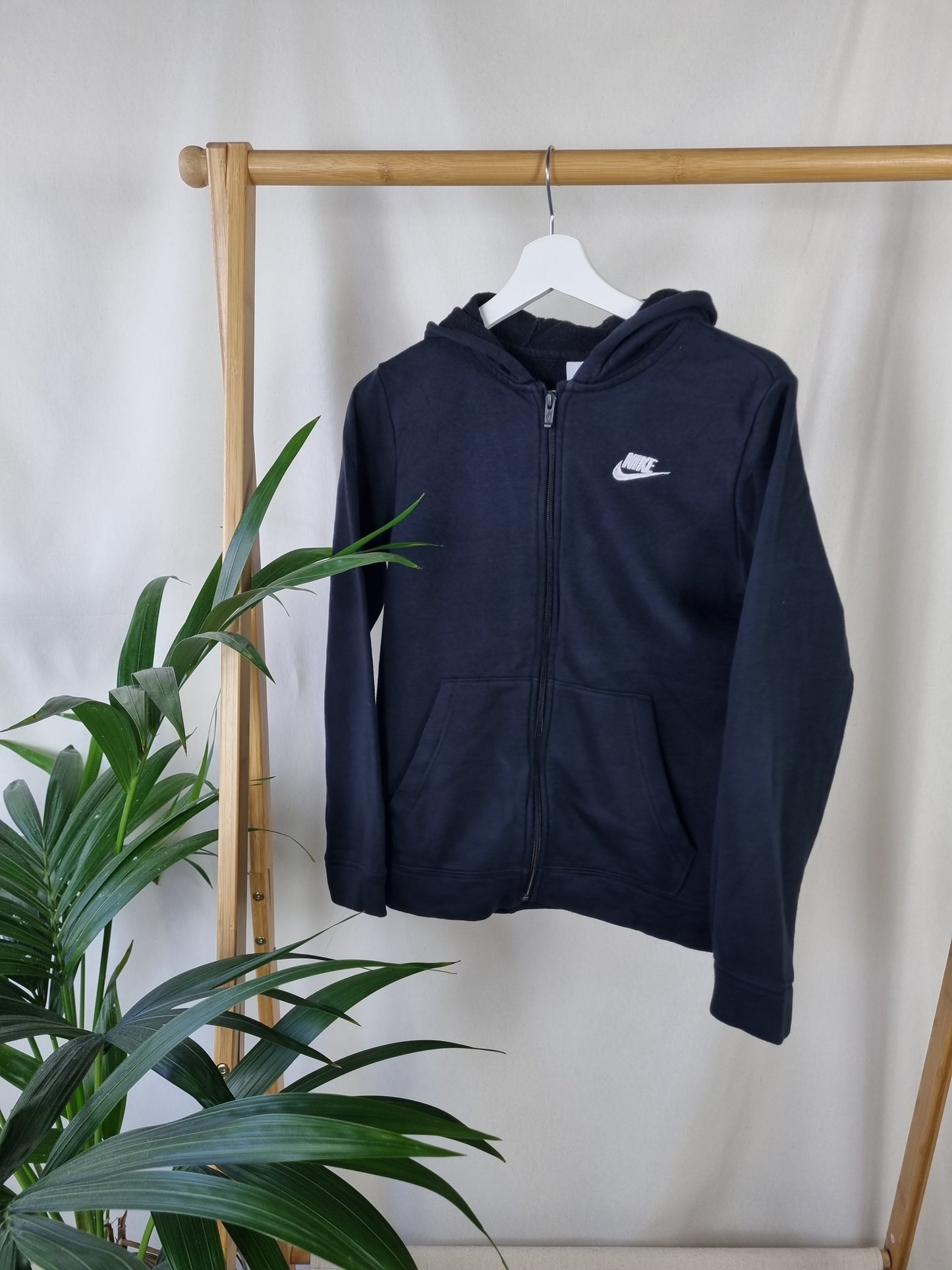 Nike chest logo met hoodie maat L