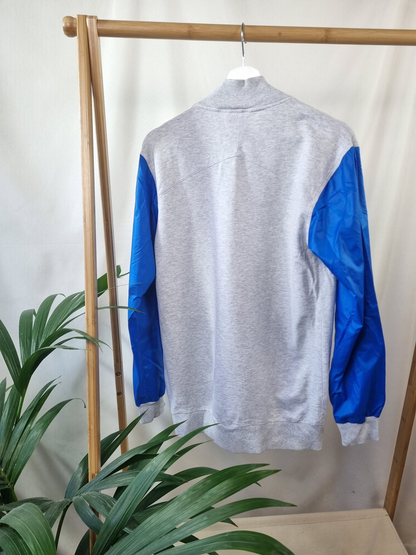 Adidas chest logo zipper maat M