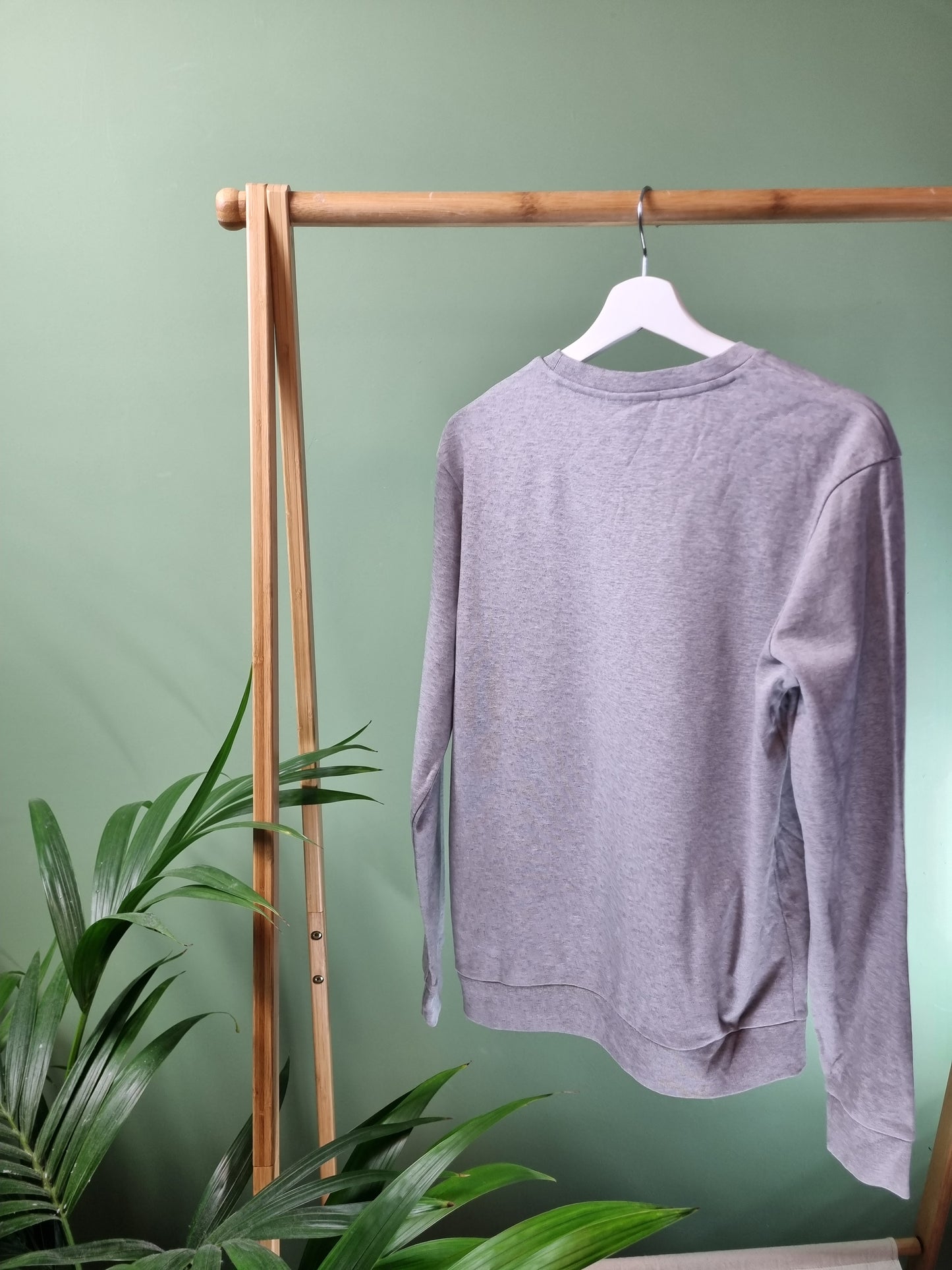 hugo Boss lightweight sweater maat M