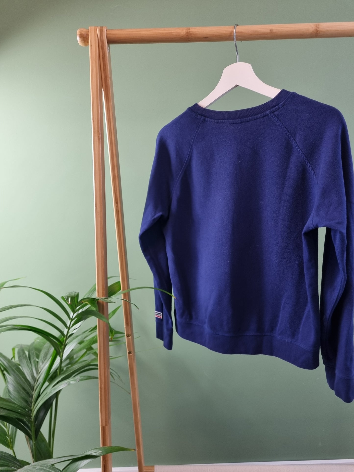 Levi's front logo sweater maat M