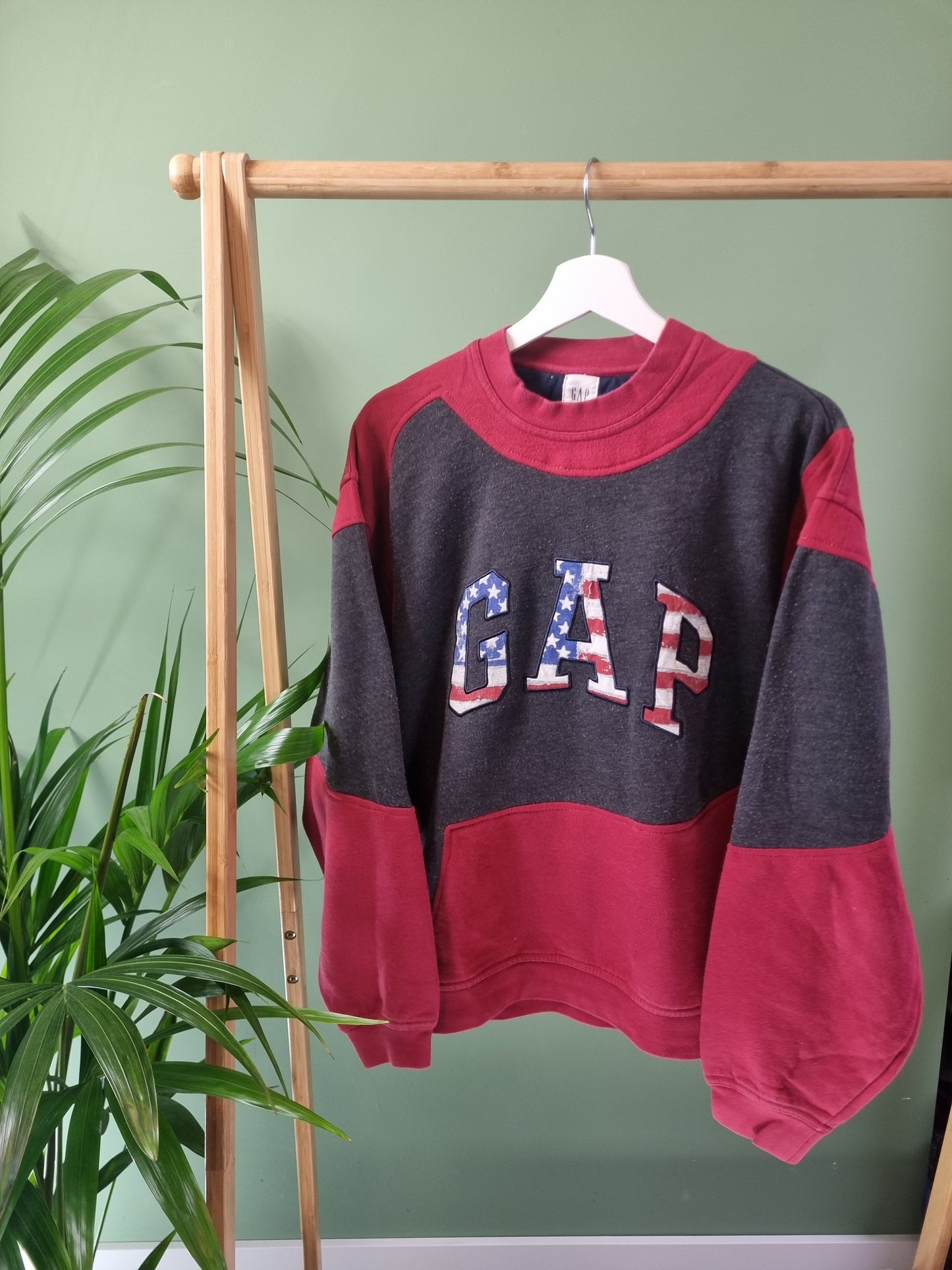 GAP reworked sweater maat M